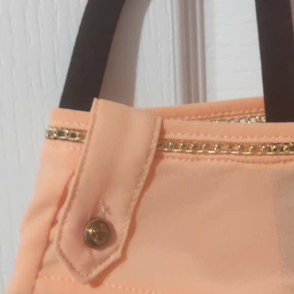 Dynamite peach blouse with gold - Picture 3 of 3